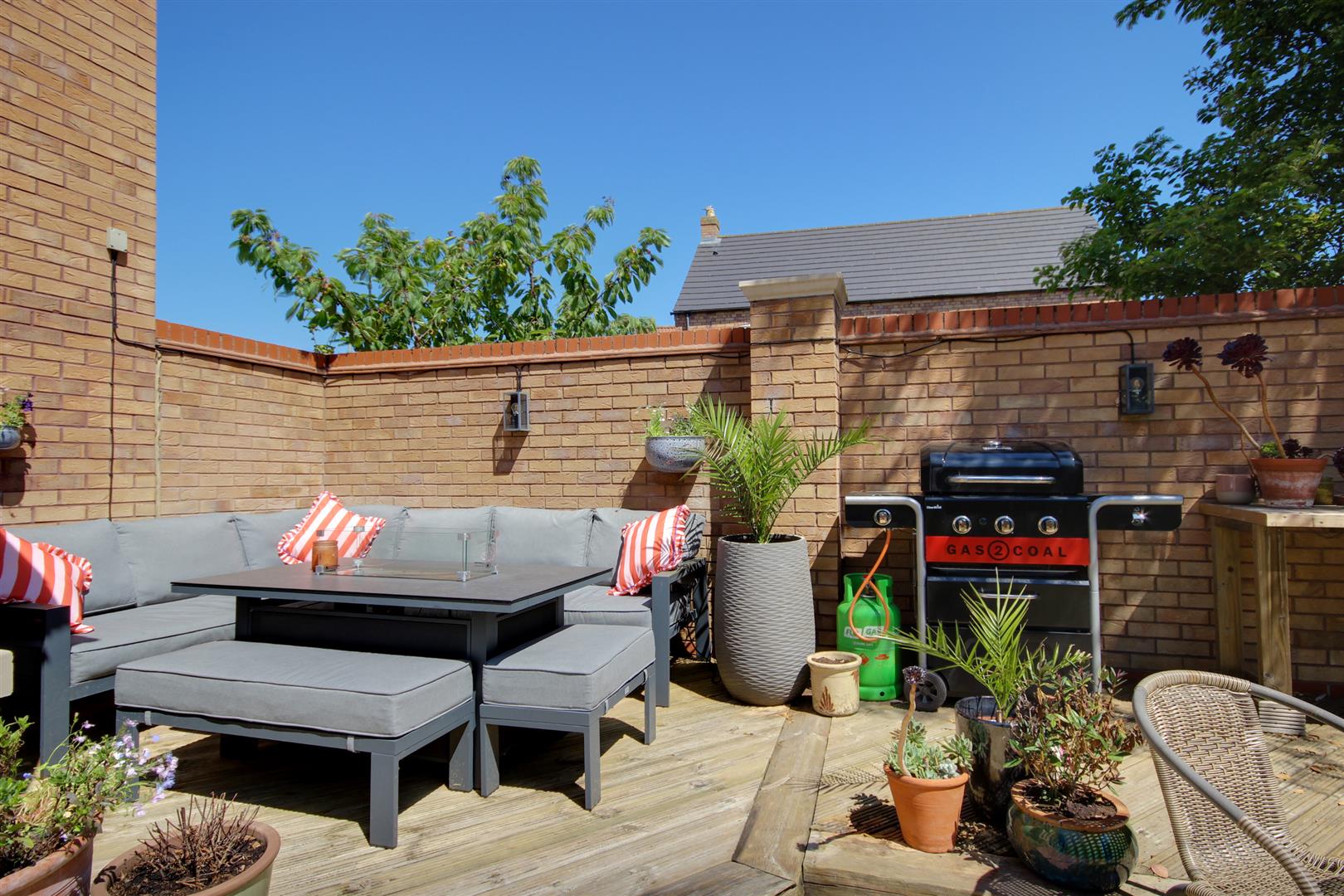 Farrier Close, Kingswood, Hull